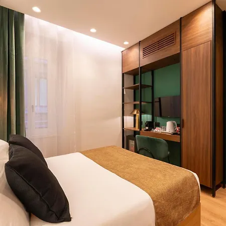 בית הארחה Palazzetto Symphony 4*